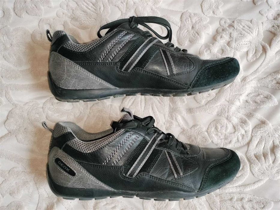 Buty sportowe Geox, rozm.41/27cm, ciemny granat, stan BDB