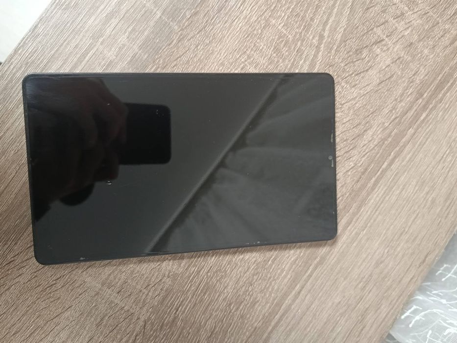 Продам планшет Realmi pad mini
