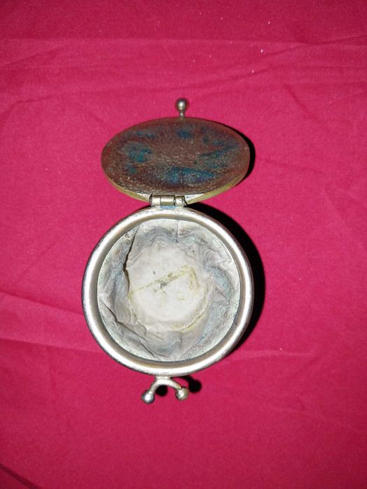 Porta Moedas Antigo - Pele e latão