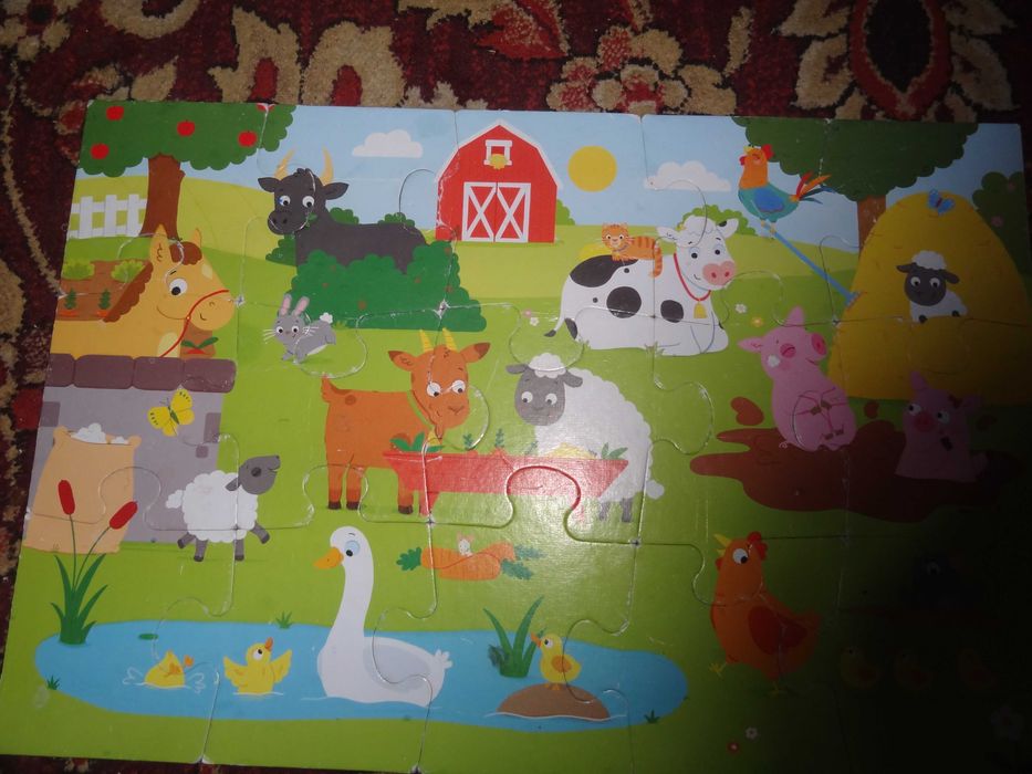 Dwa komplety dużych puzzli