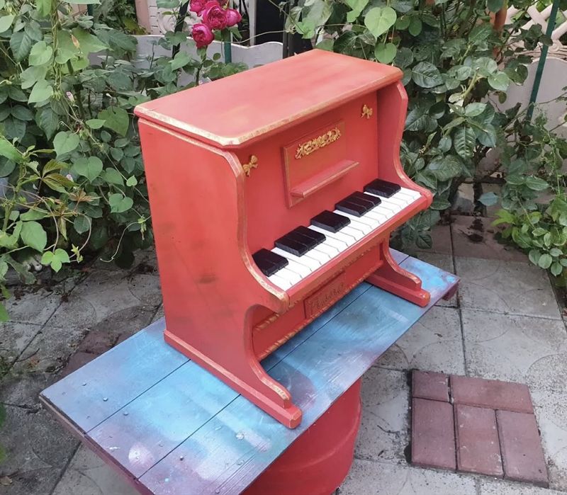 Студійний декор новорічний піаніно декор