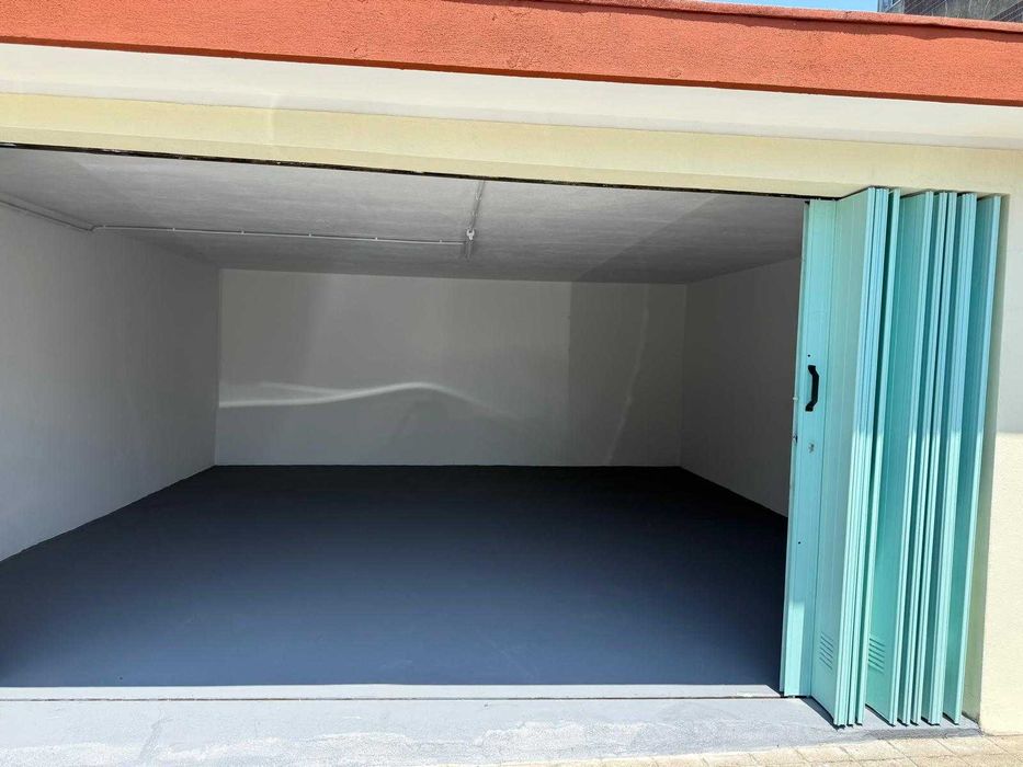Garagem/Armazém - Arrendar