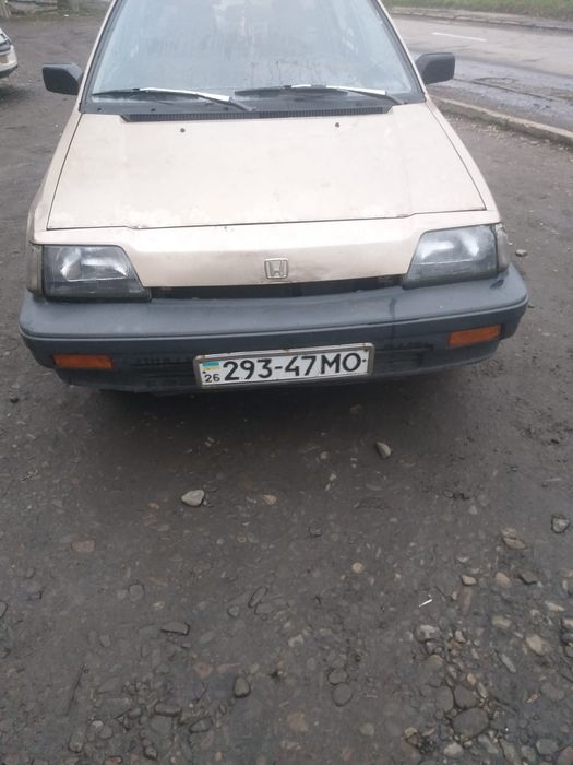 Продається  Хонда - Сівік 1989р.  Машинка  на ходу