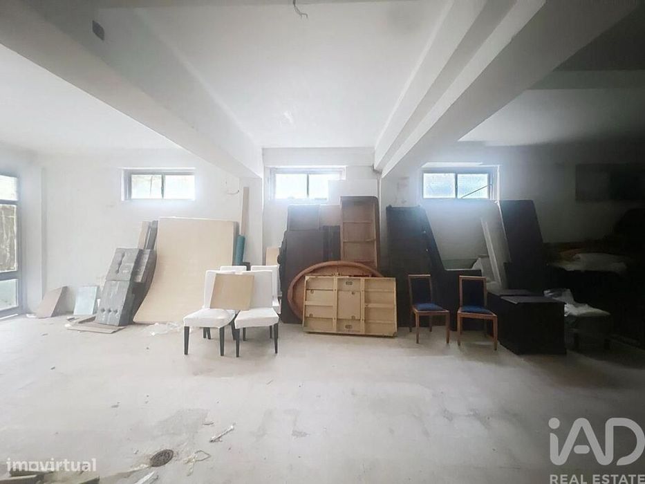 Garagem em Ericeira de 166 m2