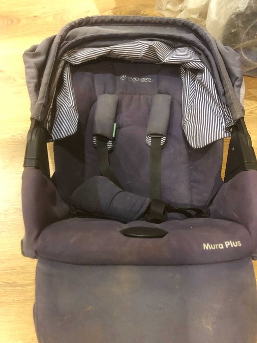 Коляска maxi-cosi carrycot + автокресло