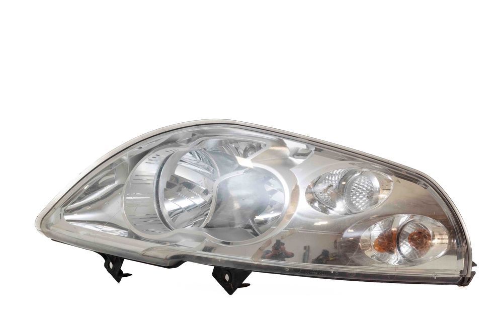 Farol Renault Master (N.333-Z5)