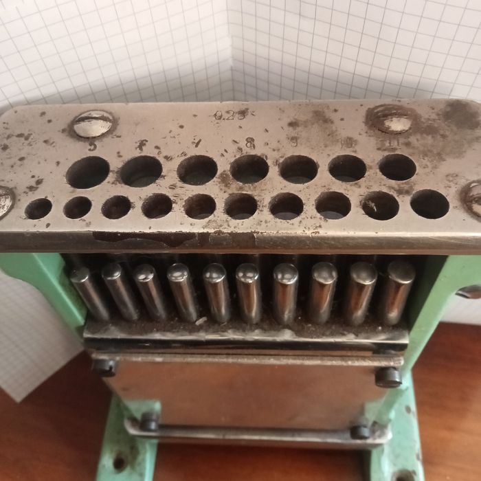 Stary przyrząd zabytek techniki Industrialny Oryginał ANTYK