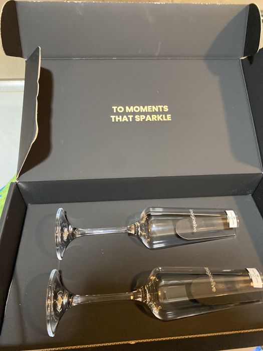 Conjunto de 2 Copos de Espumante Imagine Live – Novos na Caixa