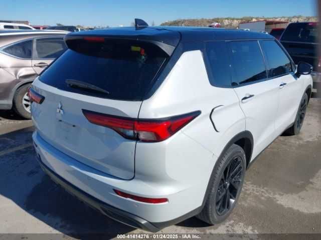 Mitsubishi Outlander SEL 2023_