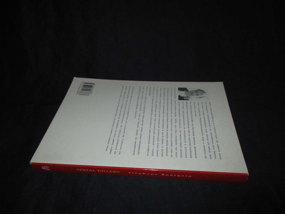 Livro Serial Killers Inquérito sobre os assassínios  em série