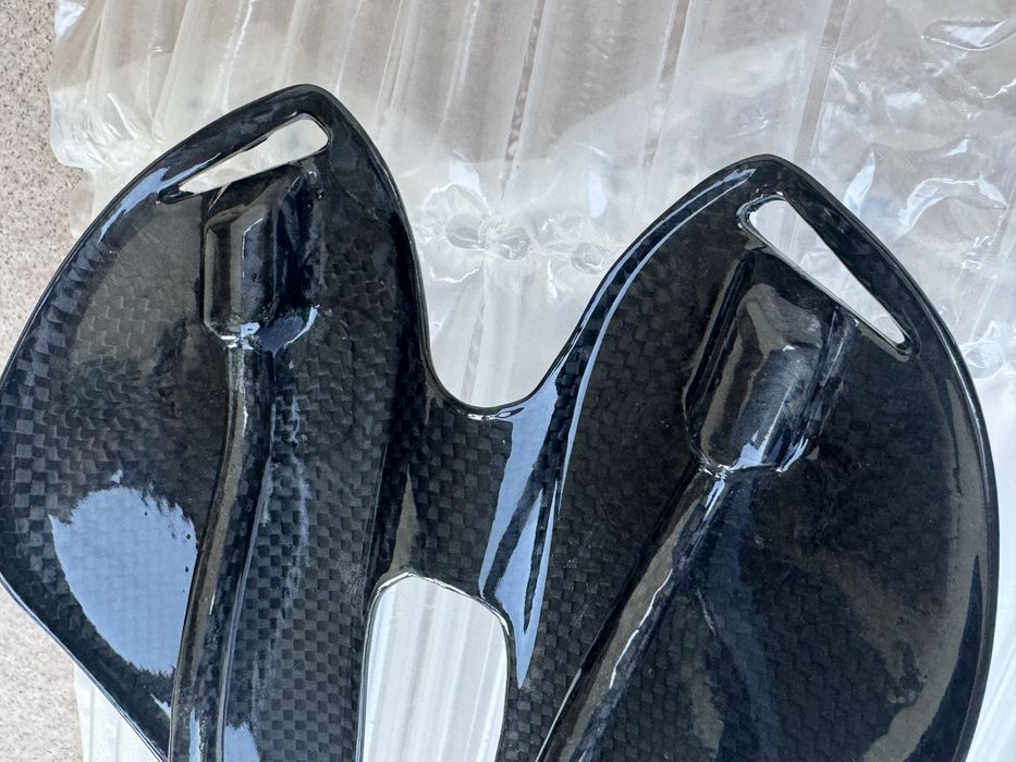 Карбонове сідло / сидіння