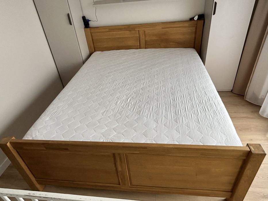 Łóżko 160x200 z drewna dębowego