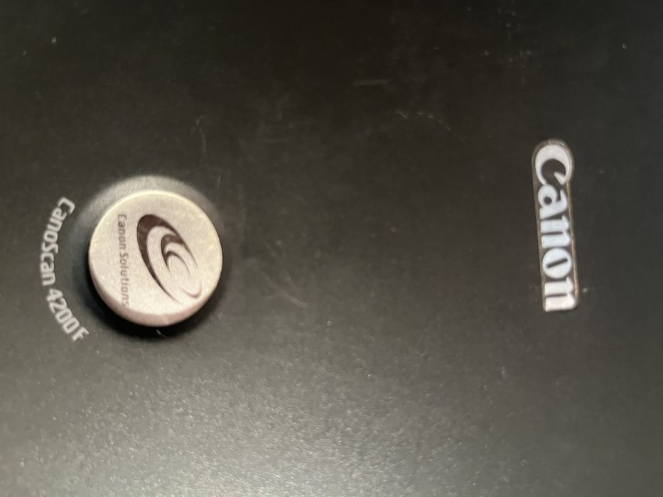 Digitalizadora canonscan 4200F