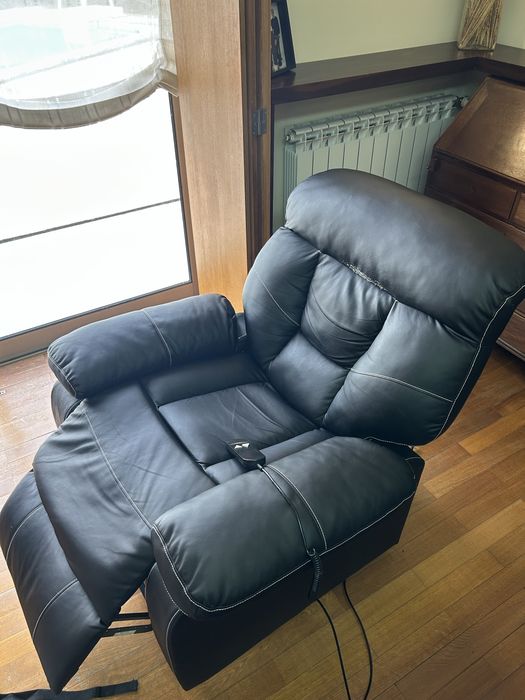 Sofá reclinável eletrico com função de massagem