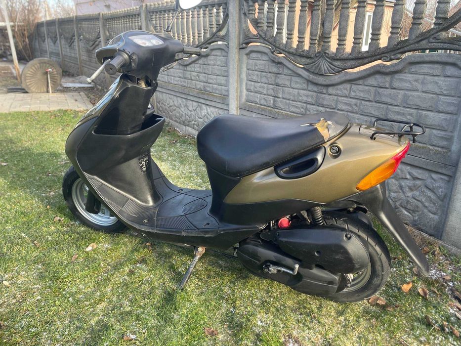 Скутер Suzuki Lets Бабочка