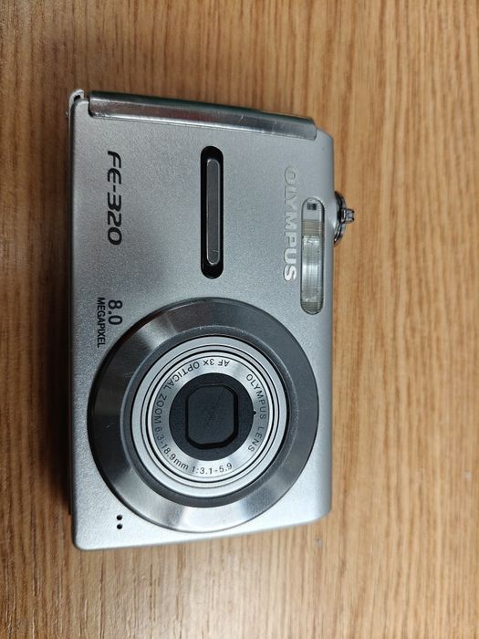 Фотоапарат OLYMPUS FE- 320