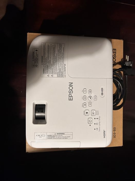 Projetor epson EB-E01