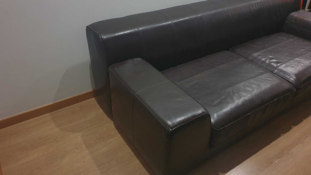 Sofá em Pele 3 Lugares