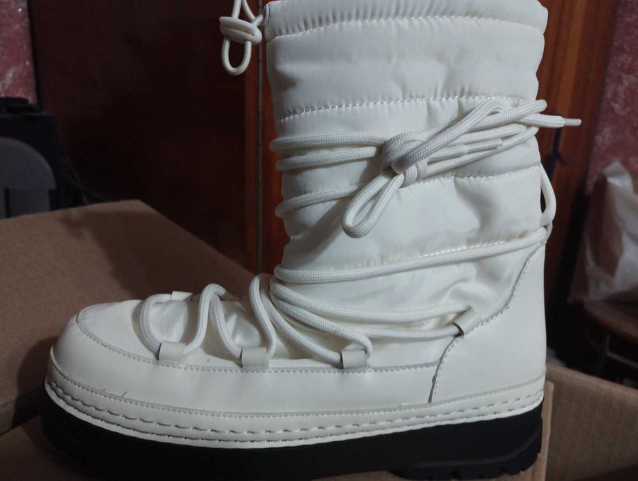 Жіночі чоботи  білі PRIMARK