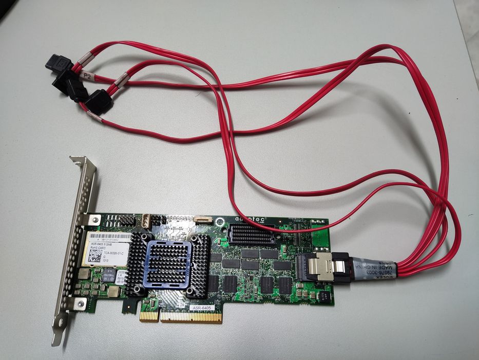 Adaptec RAID 6405T Single servidor