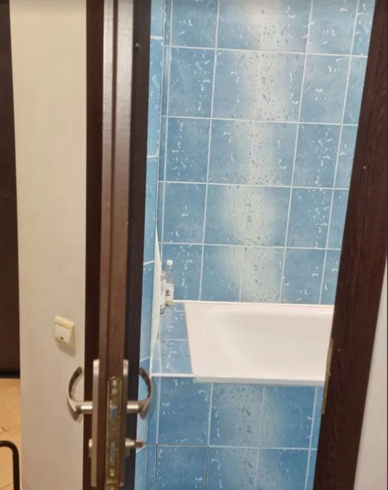 Продаж 2к квартири 65.1 кв. м на вул. Євгена Коновальця