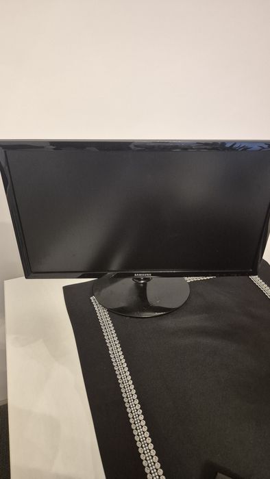 Monitor Samsung S24D330H