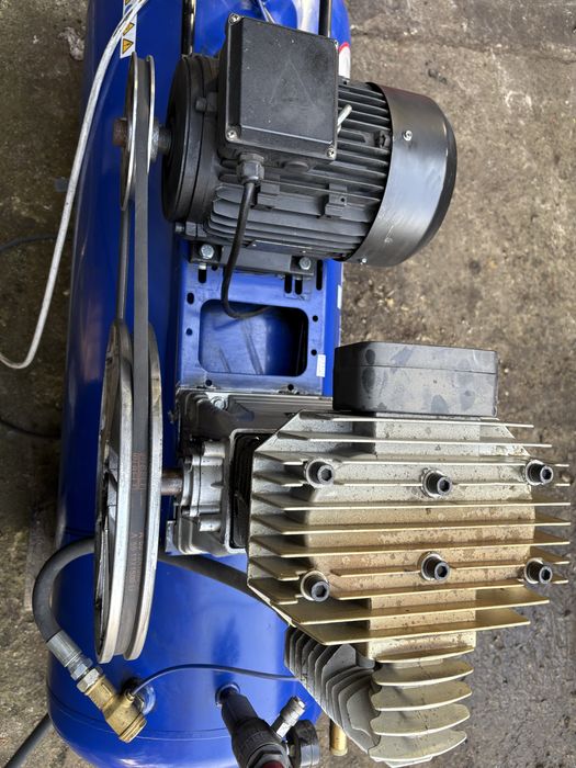 Kompresor 270l 5.5KM