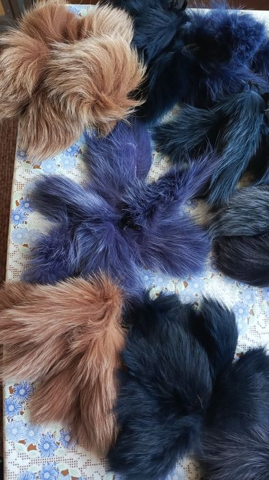 Мех опушки на капюшоны. Бубоны.