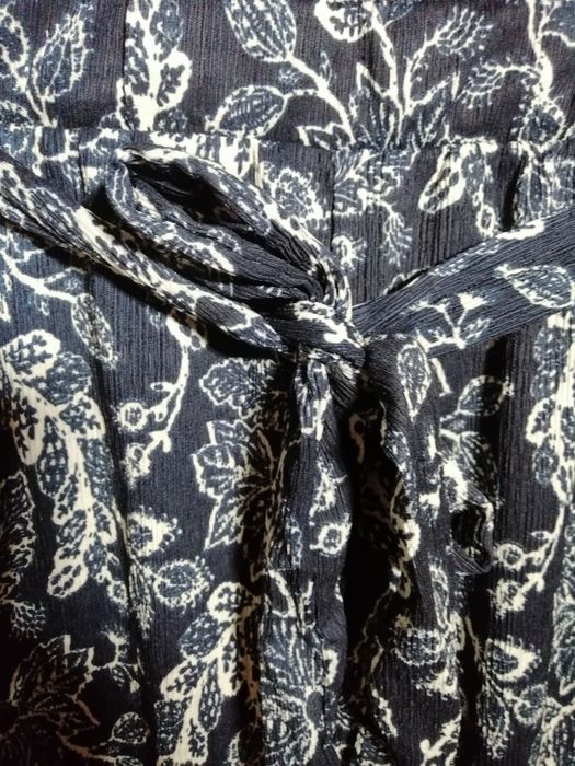 Spodnie nowe z metki 48