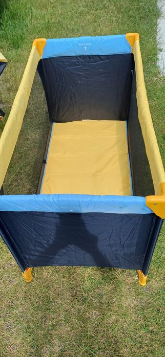 Переносне ліжко манеж