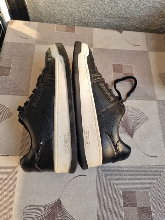 Sprzedam tanie, fajne markowe trampki