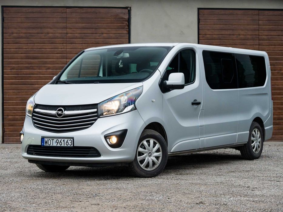 Wynajem - samochód osobowy - bus 9 osobowy - dostawczy - Wypożyczalnia