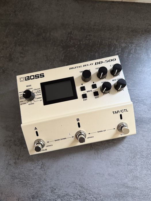 Pedal delay Boss DD500