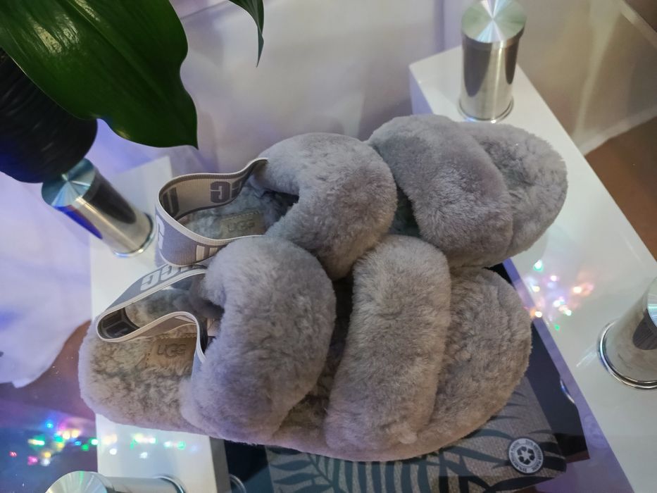 UGG сандалі (38)