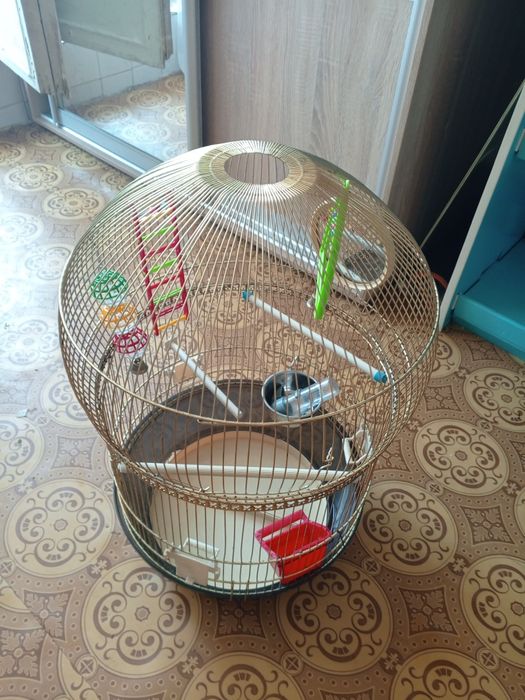 Клетка для попугаев