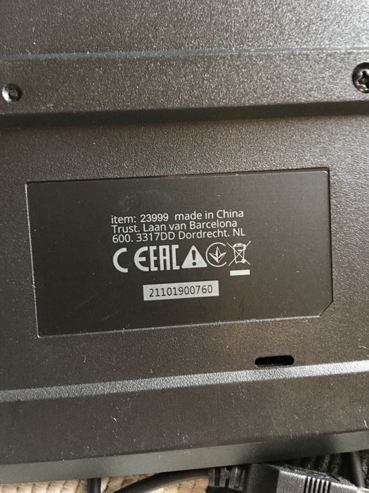 Teclado Trust com fio