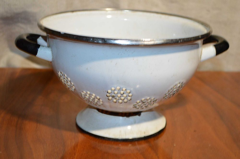 durszlak emaliowany cedzak prl bialy srednica 22 cm