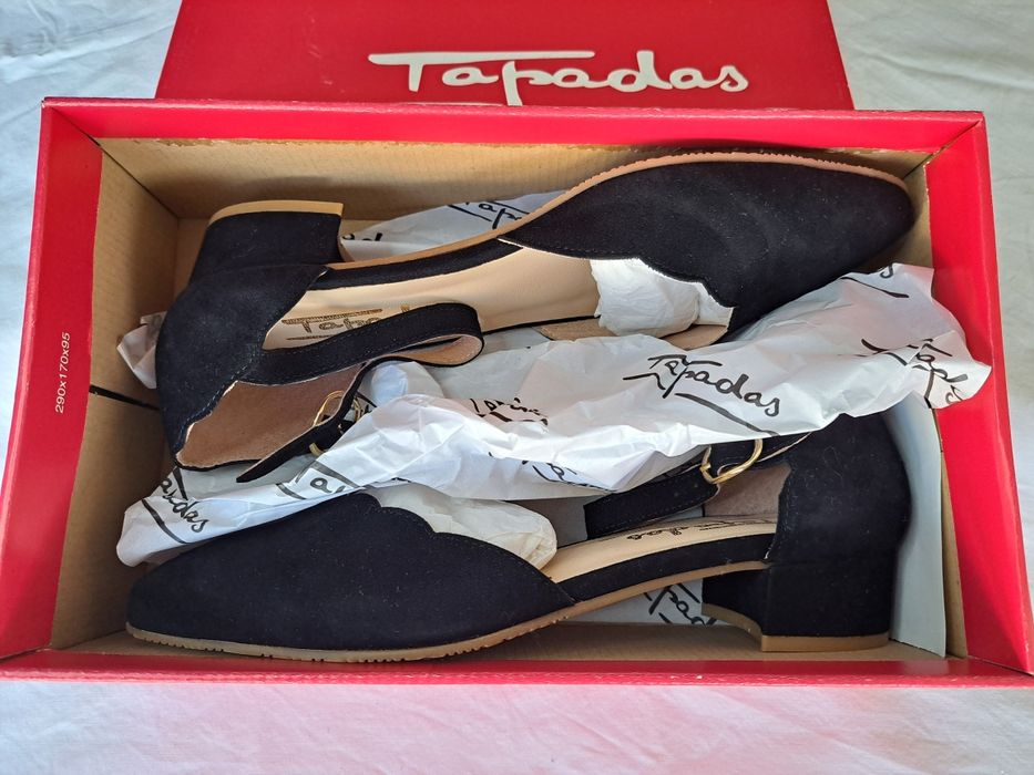 Sapatos de senhora Tapadas NOVOS