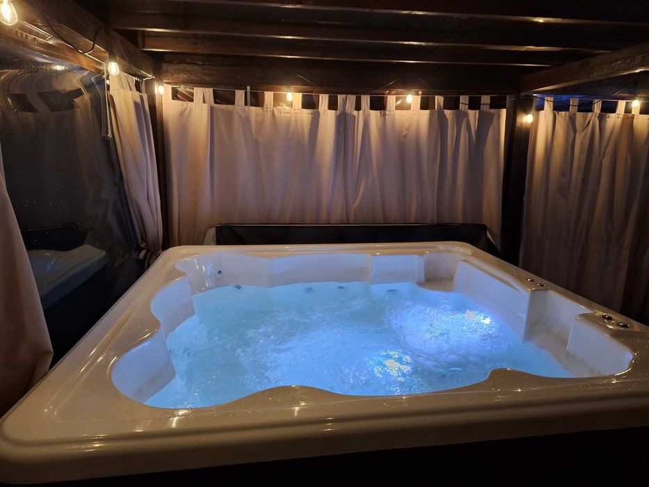 JACUZZI model zimowy z piecem i masażem. Dostępne ! PROMOCJA