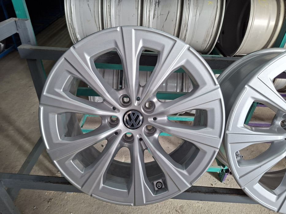 Диски 5/112 R17 7,5J ET30.