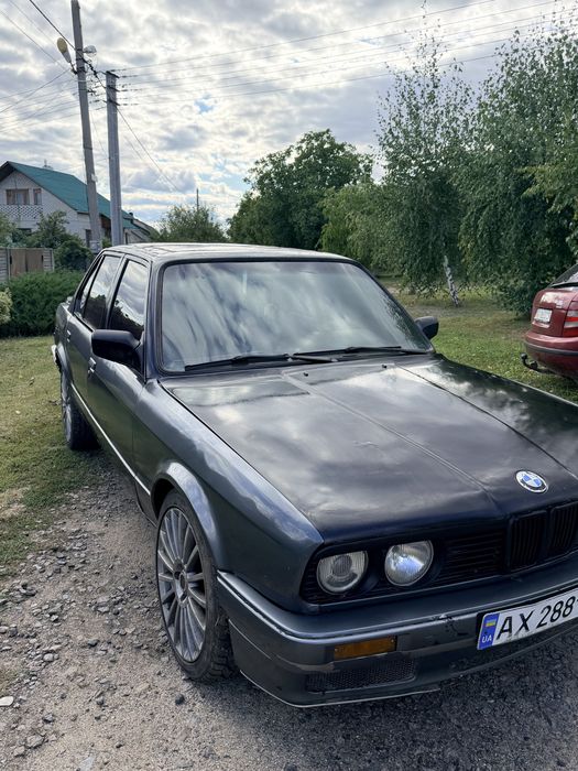 Продам bmw e30 1.8