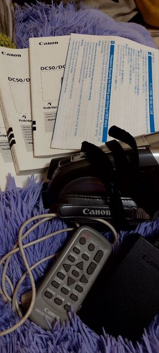 Відеокамера Canon DC230