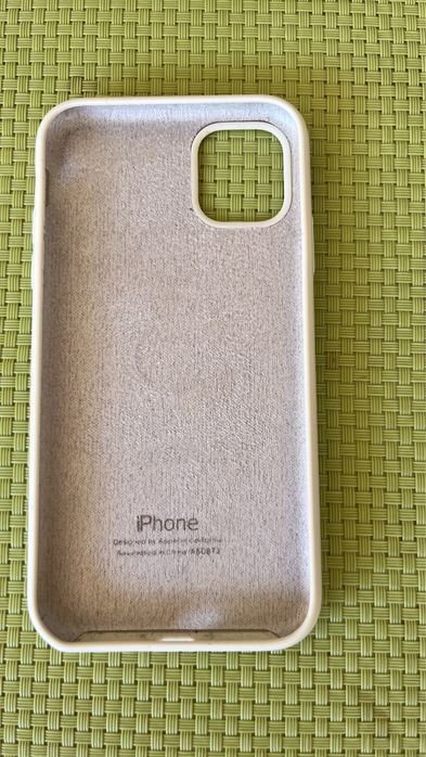 Sprzedam etui IPhone 11