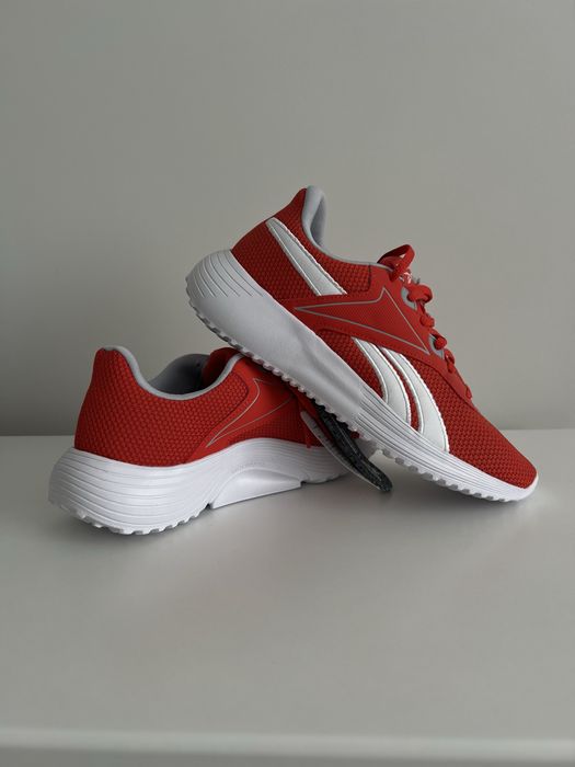 Оригінальні кросівки Reebok