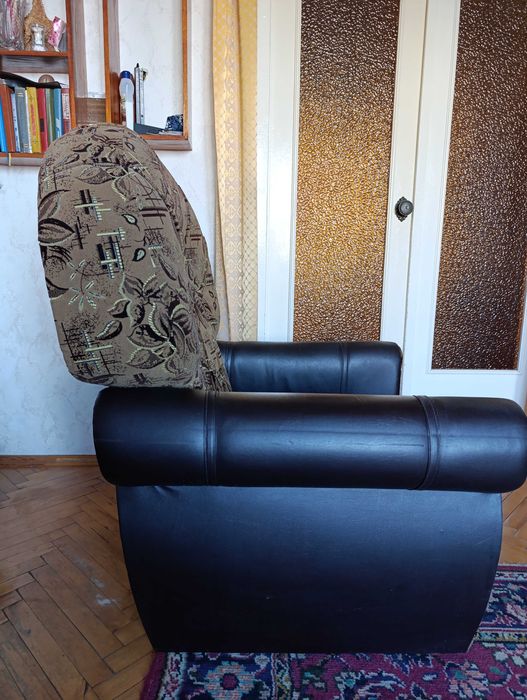 Кресло большое в хорошем состоянии