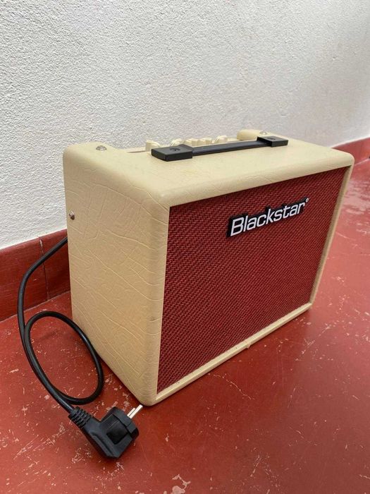 Amplificador Blackstar Debut 15E