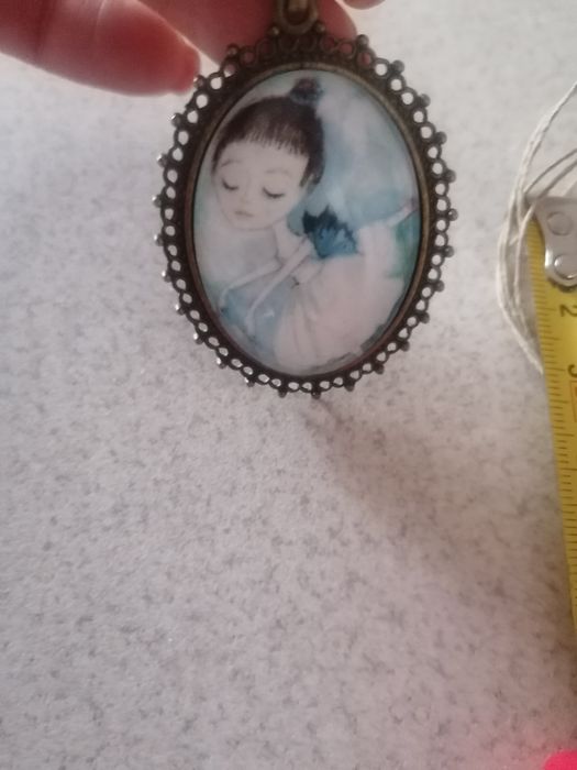 Zawieszka vintage okazała