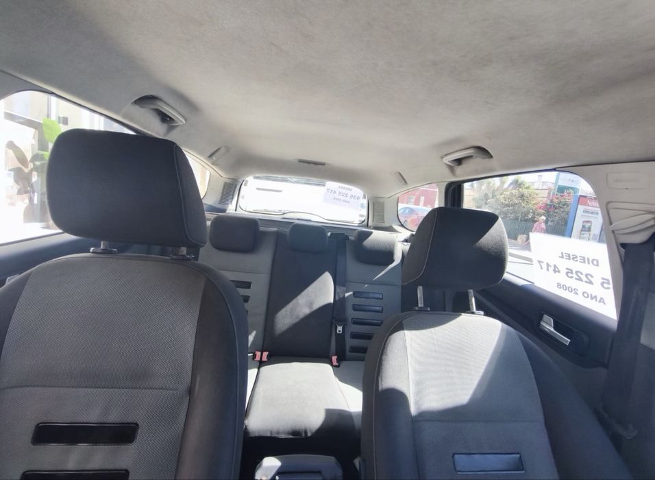 Ford Focus  1.6 TDCi S