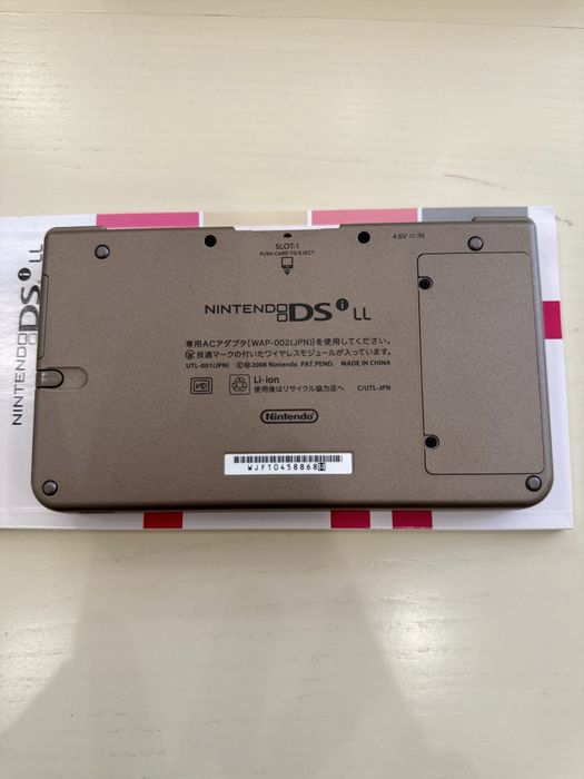 Ретро-консоль Nintendo dsi XL