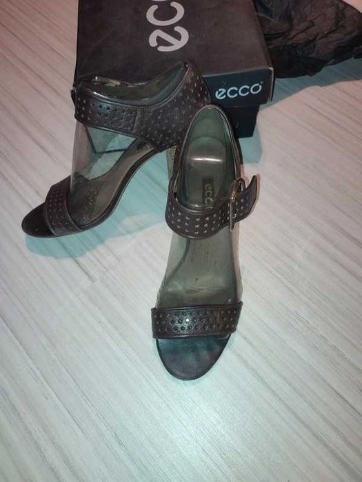 buty sandały skórzane Ecco rozm. 40